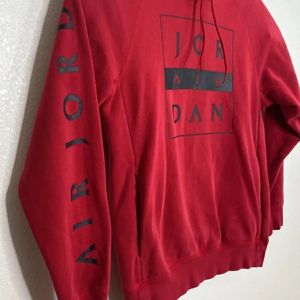 AIR JORDAN NIKE Men’s Dark Red Pullover Hoodie Size M